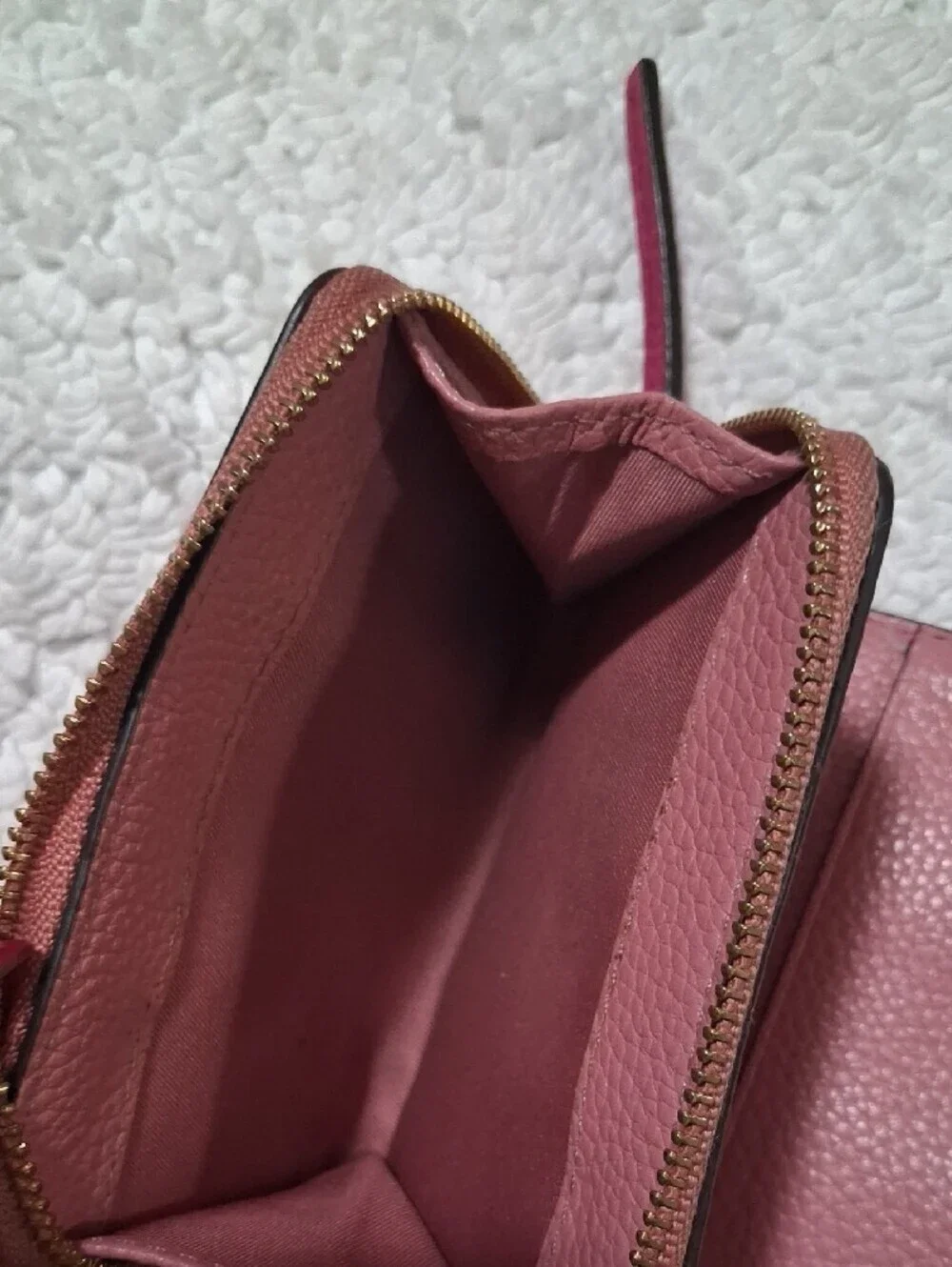 Tory Burch Rose Pink Pebbled Leather Zip Wallet